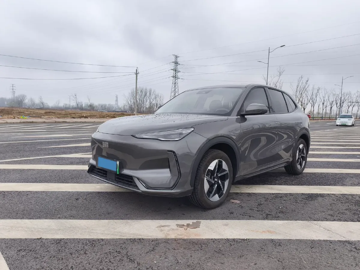 2024 Geely Emgrand L HiP 1.5T 181HP L4 3DHT PHEV 15.5KWH,autocango,china used car exporter,china ev exporter,chinese used car exporter,chinese used ev exporter