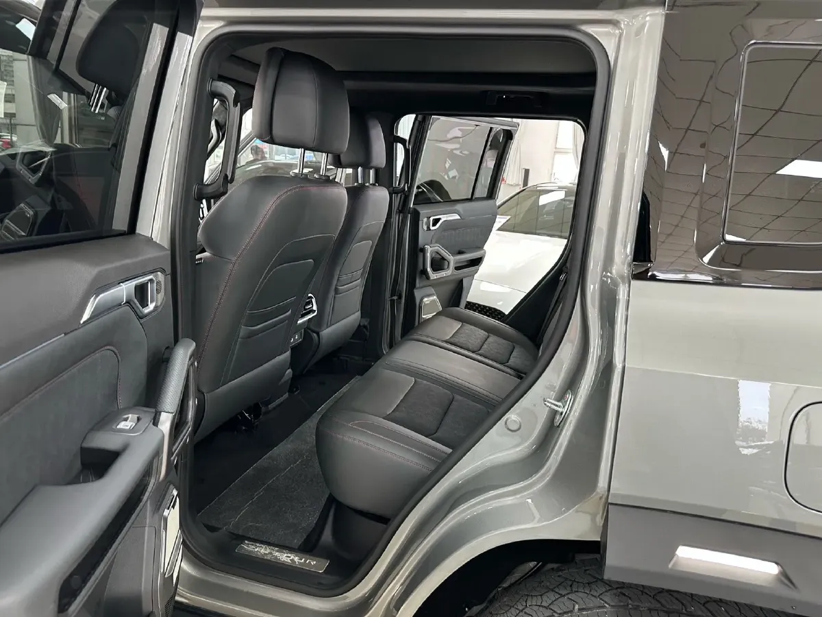 2025 Jetour Traveller 2.0T 254HP L4 7DCT,autocango,china used car exporter,china ev exporter,chinese used car exporter,chinese used ev exporter