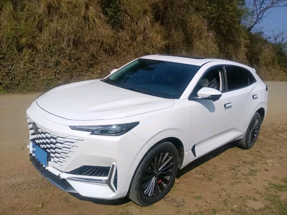 2021 ChangAn UNI-K 2.0T 233HP L4 8AT,autocango,china used car exporter,china ev exporter,chinese used car exporter,chinese used ev exporter