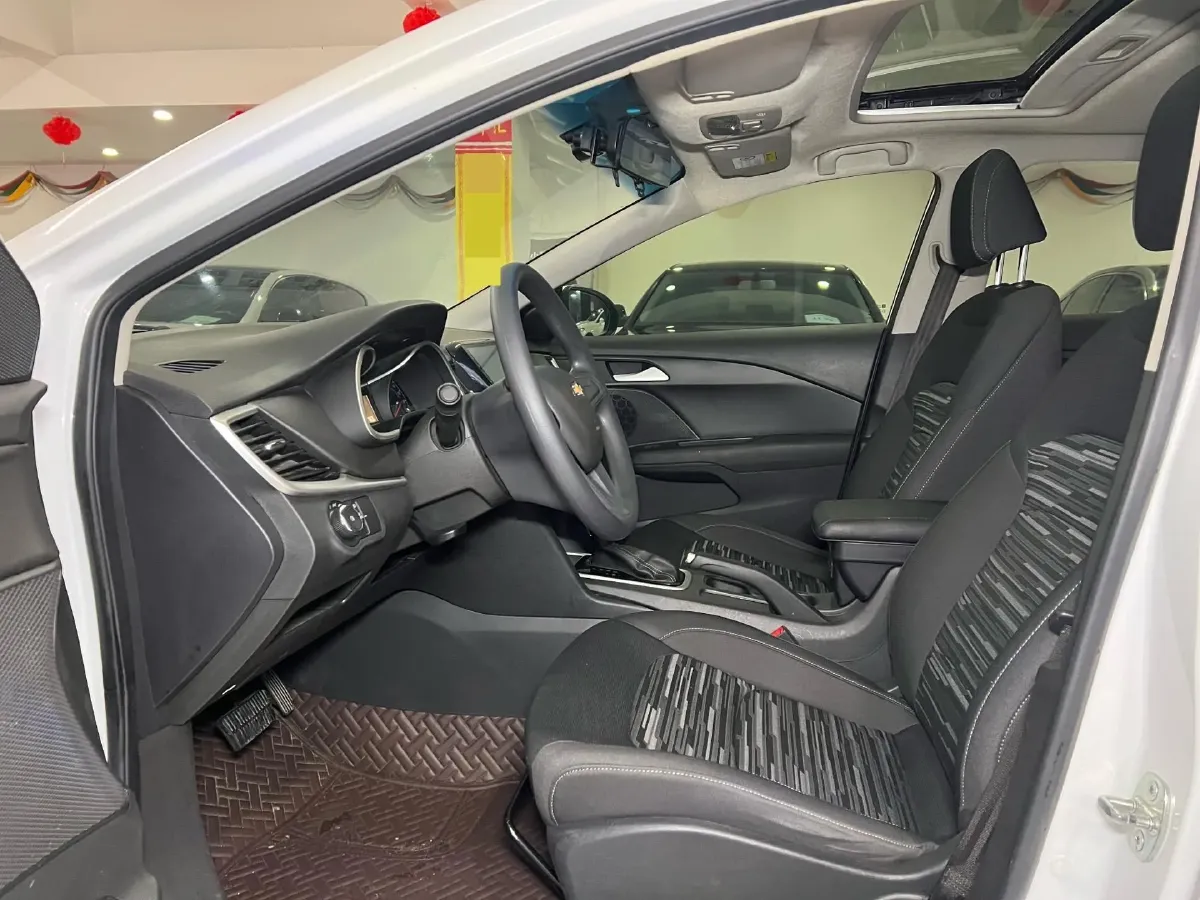 2019 Chevrolet Cavalier 1.5L 113HP L4 6AT,autocango,china used car exporter,china ev exporter,chinese used car exporter,chinese used ev exporter