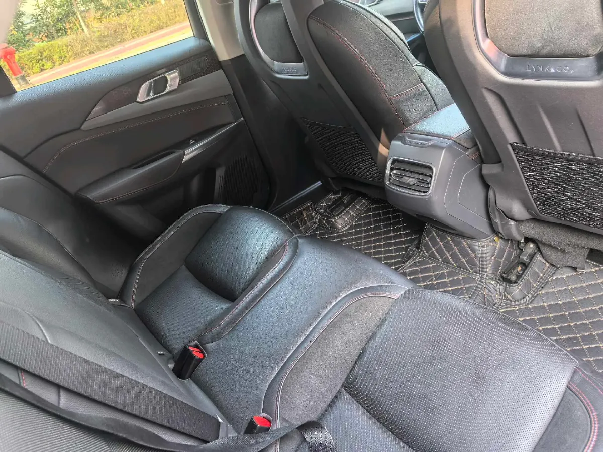 2018 Toyota C-HR 2.0L 171HP L4 CVT,autocango,china used car exporter,china ev exporter,chinese used car exporter,chinese used ev exporter