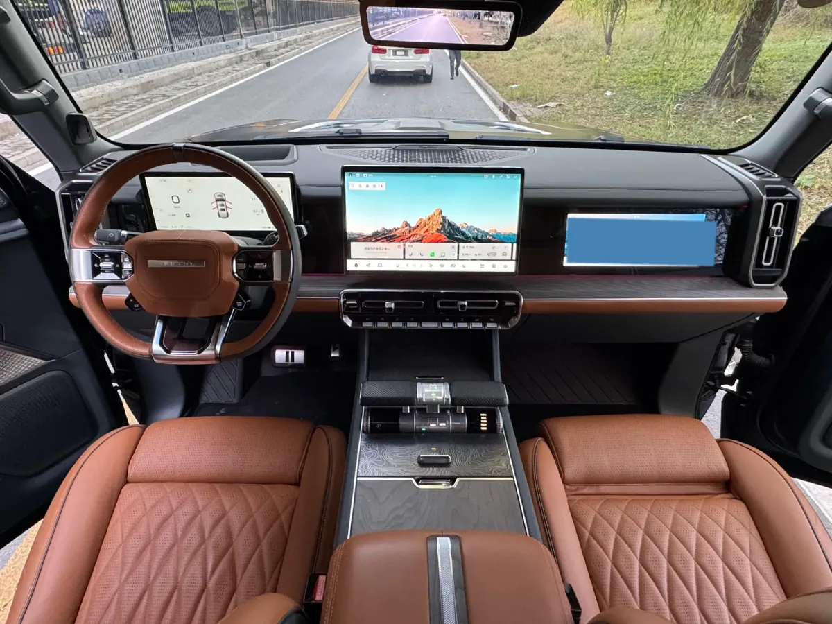 2023 M Hero 917 BEV 1088HP 2AT BEV 142.7KWH,autocango,china used car exporter,china ev exporter,chinese used car exporter,chinese used ev exporter