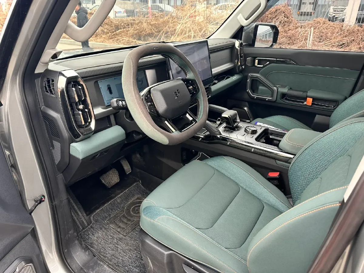 2023 Jetour Traveller 1.5T 184HP L4 7DCT,autocango,china used car exporter,china ev exporter,chinese used car exporter,chinese used ev exporter