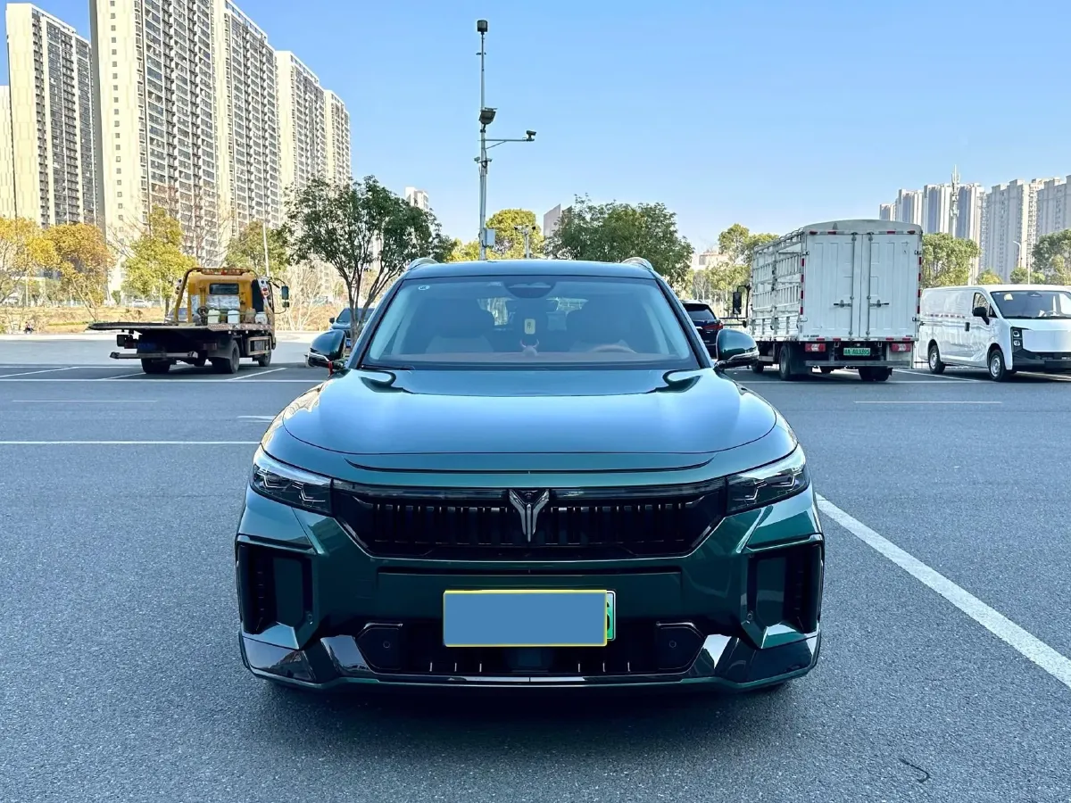 2024 Voyah FREE 1.5T 150HP L4 REEV 39.2KWH,autocango,china used car exporter,china ev exporter,chinese used car exporter,chinese used ev exporter