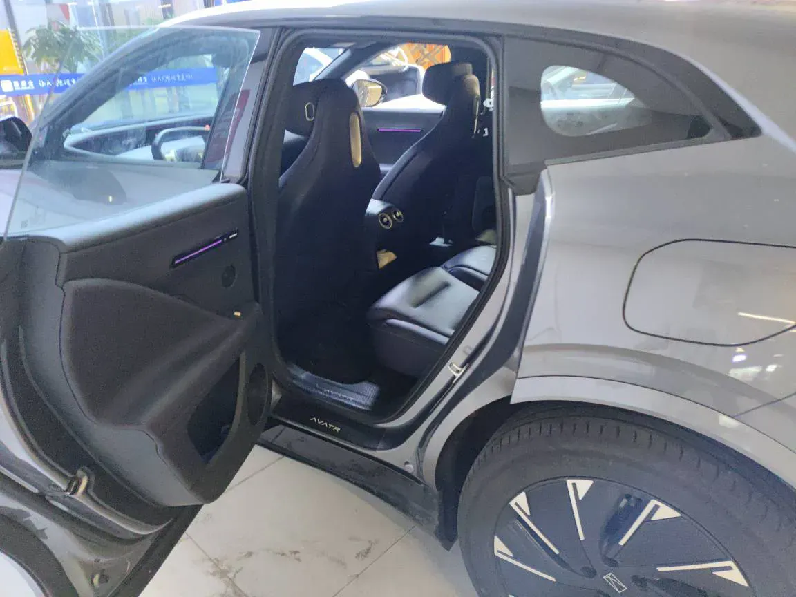 2024 Avatr 07 BEV 82.16KWH,autocango,china used car exporter,china ev exporter,chinese used car exporter,chinese used ev exporter