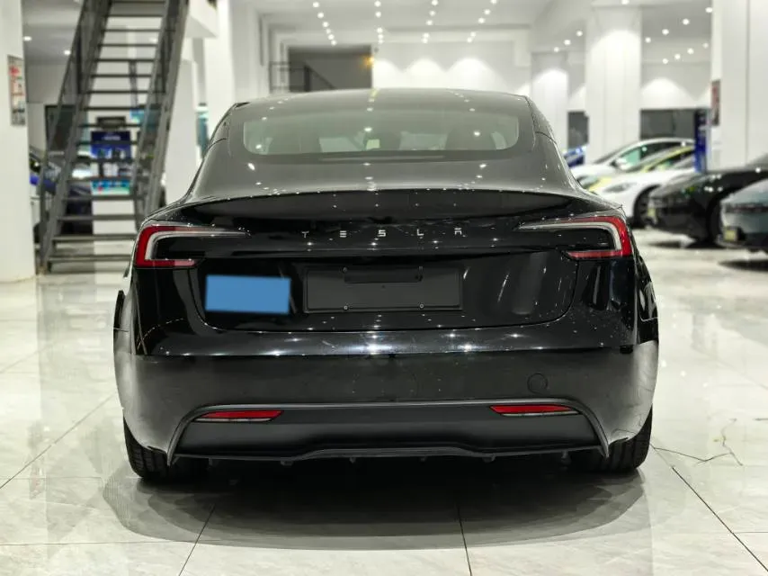 2025 Tesla Model 3 BEV 62.5KWH,autocango,china used car exporter,china ev exporter,chinese used car exporter,chinese used ev exporter