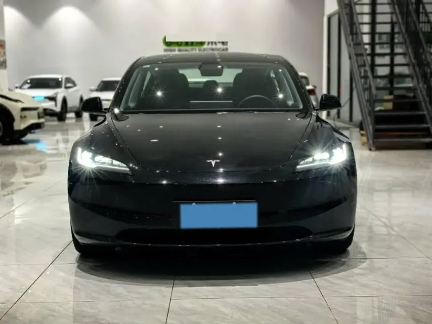 2025 Tesla Model 3 BEV 62.5KWH,autocango,china used car exporter,china ev exporter,chinese used car exporter,chinese used ev exporter