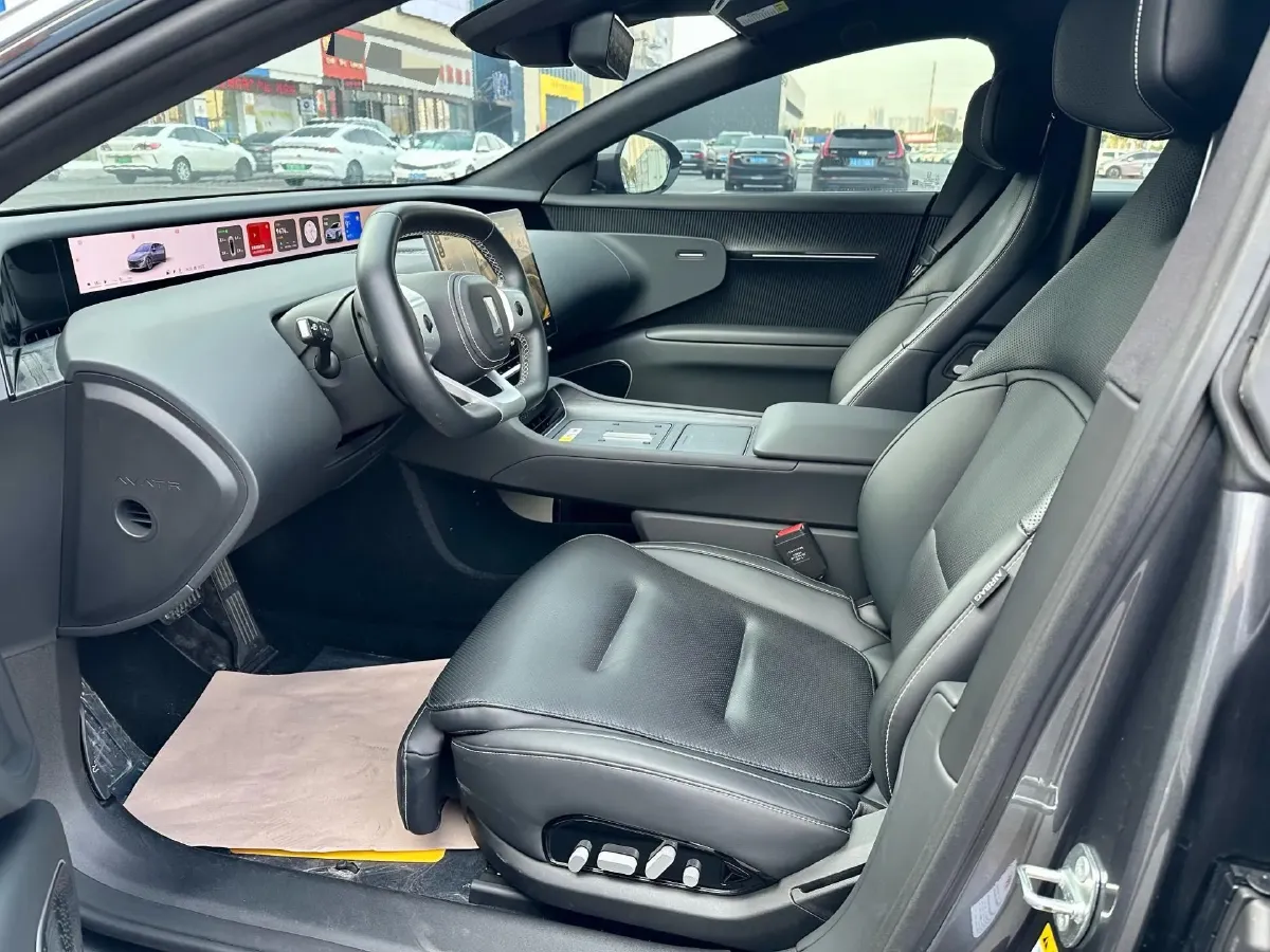 2025 Avatr 12 1.5T 156HP L4 REEV 39.05KWH,autocango,china used car exporter,china ev exporter,chinese used car exporter,chinese used ev exporter