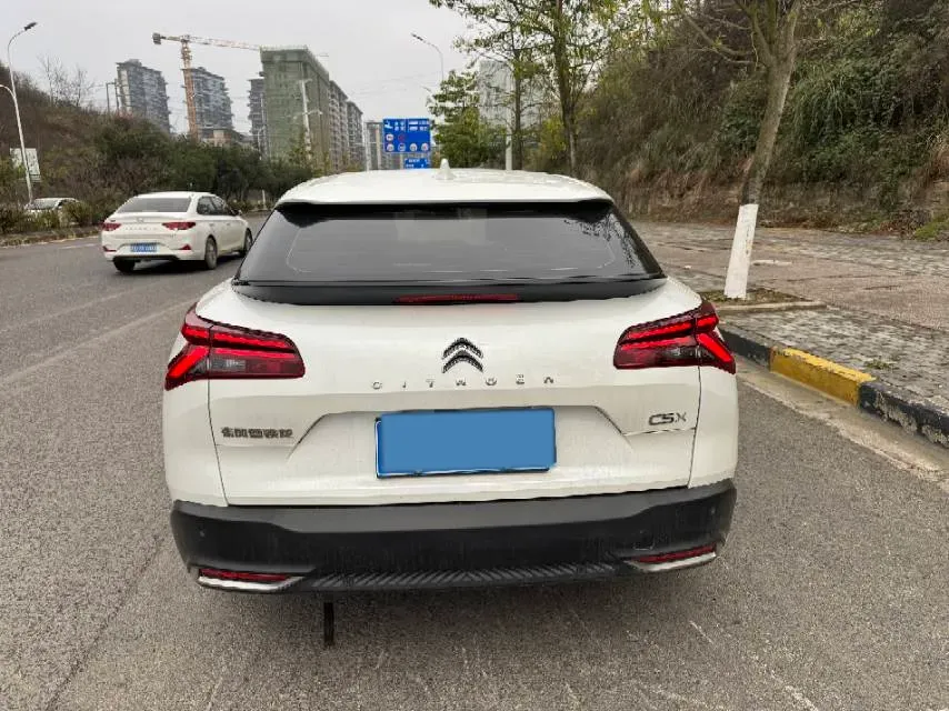 2021 Citroen C5 X 1.6T 175HP L4 8AT,autocango,china used car exporter,china ev exporter,chinese used car exporter,chinese used ev exporter