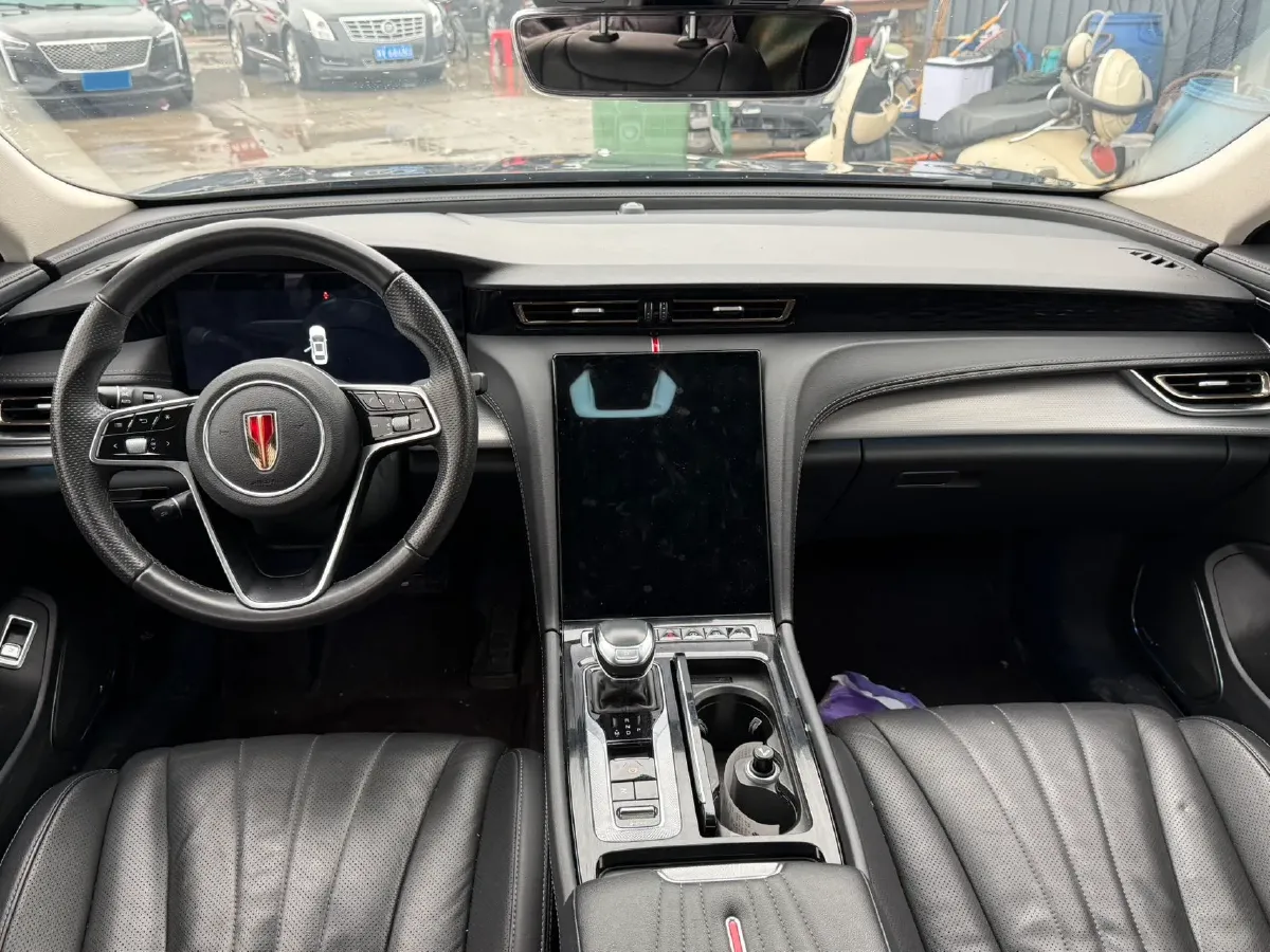 2024 HongQi H5 2.0T 224HP L4 8AT,autocango,china used car exporter,china ev exporter,chinese used car exporter,chinese used ev exporter