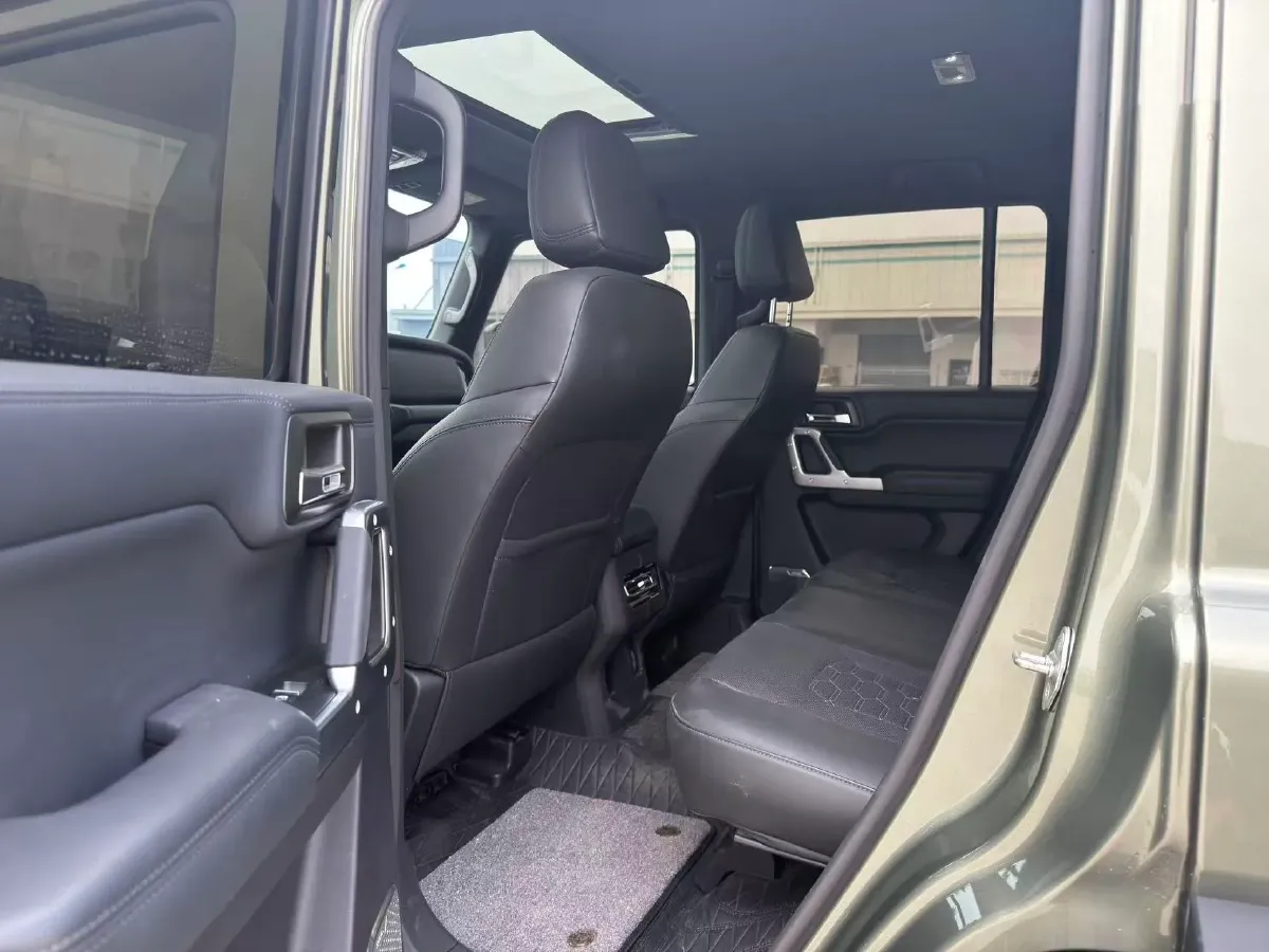 2024 212 212 T01 2.0T 252HP L4 8AT,autocango,china used car exporter,china ev exporter,chinese used car exporter,chinese used ev exporter