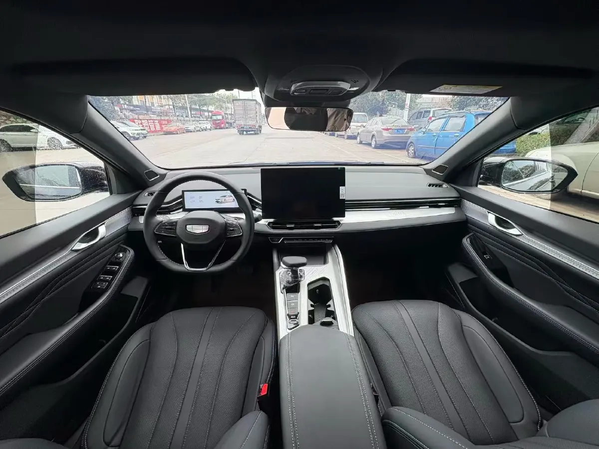 2025 Geely Preface 1.5T 181HP L4 7DCT,autocango,china used car exporter,china ev exporter,chinese used car exporter,chinese used ev exporter