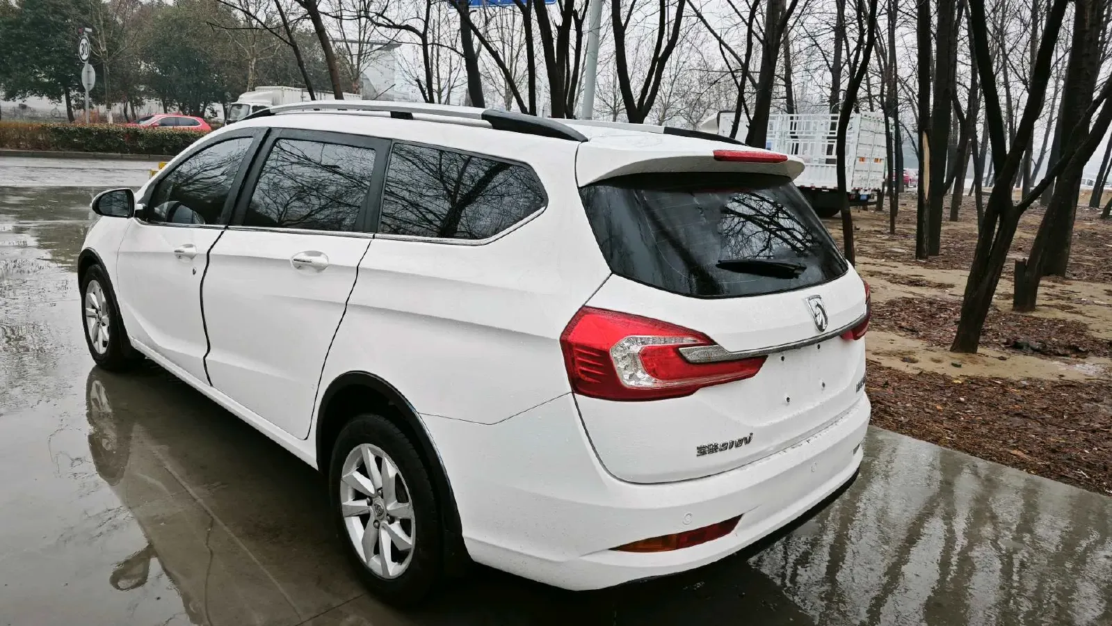 2017 BaoJun 310W 1.5L 112HP L4 6MT,autocango,china used car exporter,china ev exporter,chinese used car exporter,chinese used ev exporter
