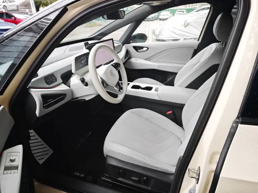 2025 Volkswagen ID.3 BEV 53.6KWH,autocango,china used car exporter,china ev exporter,chinese used car exporter,chinese used ev exporter