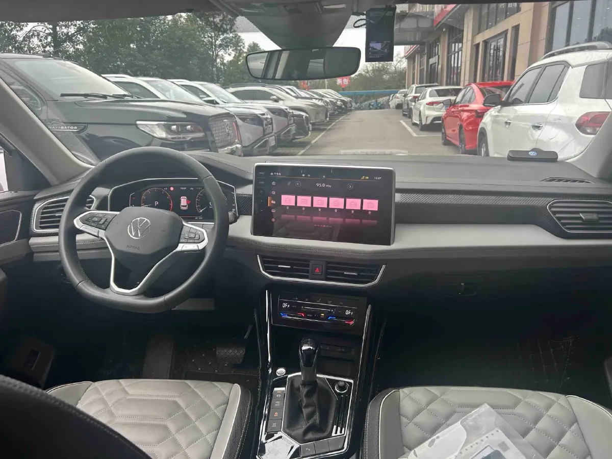 2023 Volkswagen Tayron 2.0T 186HP L4 7DCT,autocango,china used car exporter,china ev exporter,chinese used car exporter,chinese used ev exporter