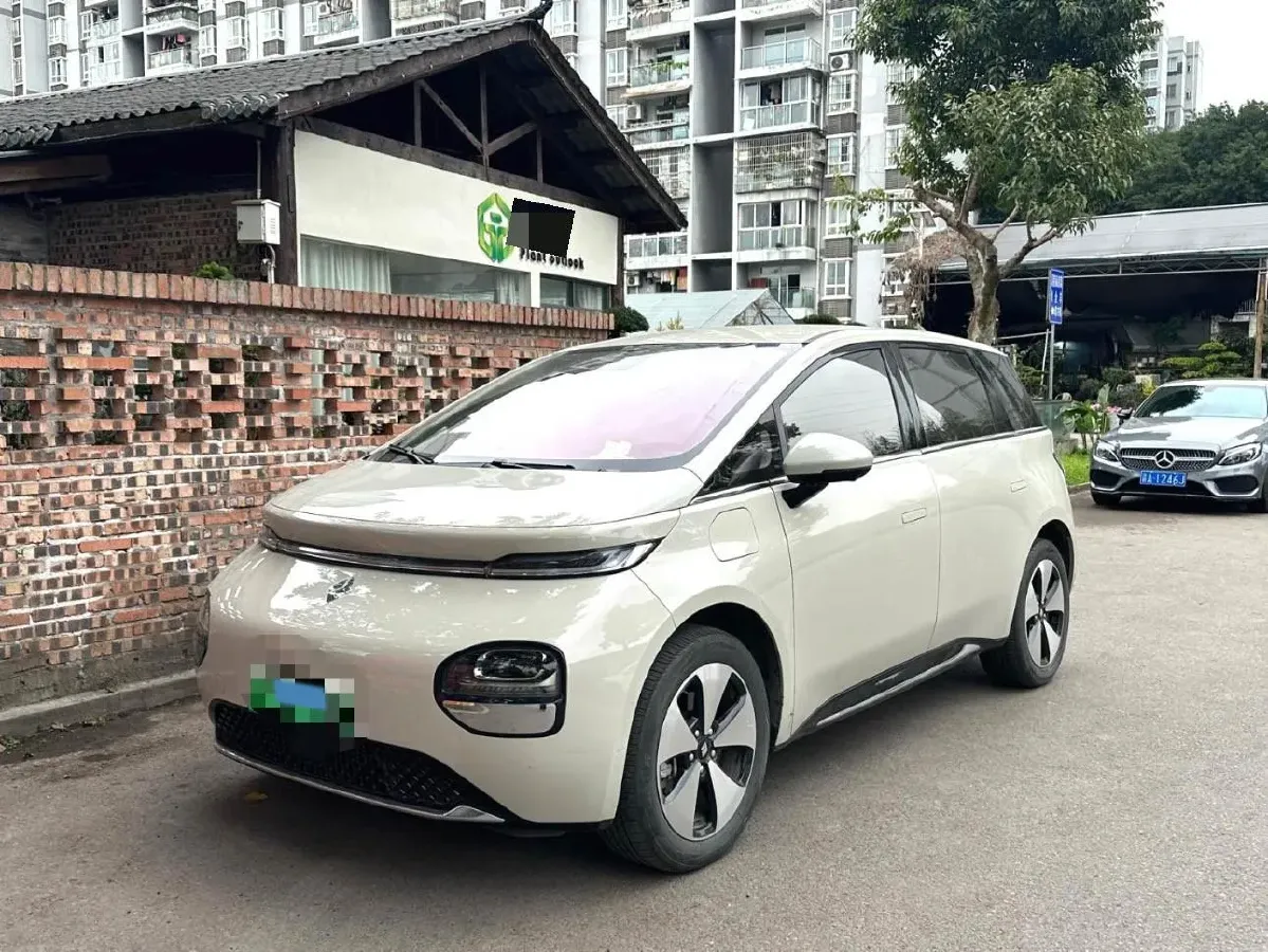 2023 BaoJun Cloud BEV 50.6KWH,autocango,china used car exporter,china ev exporter,chinese used car exporter,chinese used ev exporter
