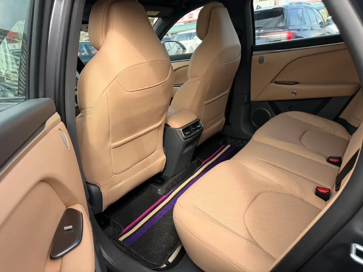 2024 ARCFOX αT5 BEV 65KWH,autocango,china used car exporter,china ev exporter,chinese used car exporter,chinese used ev exporter