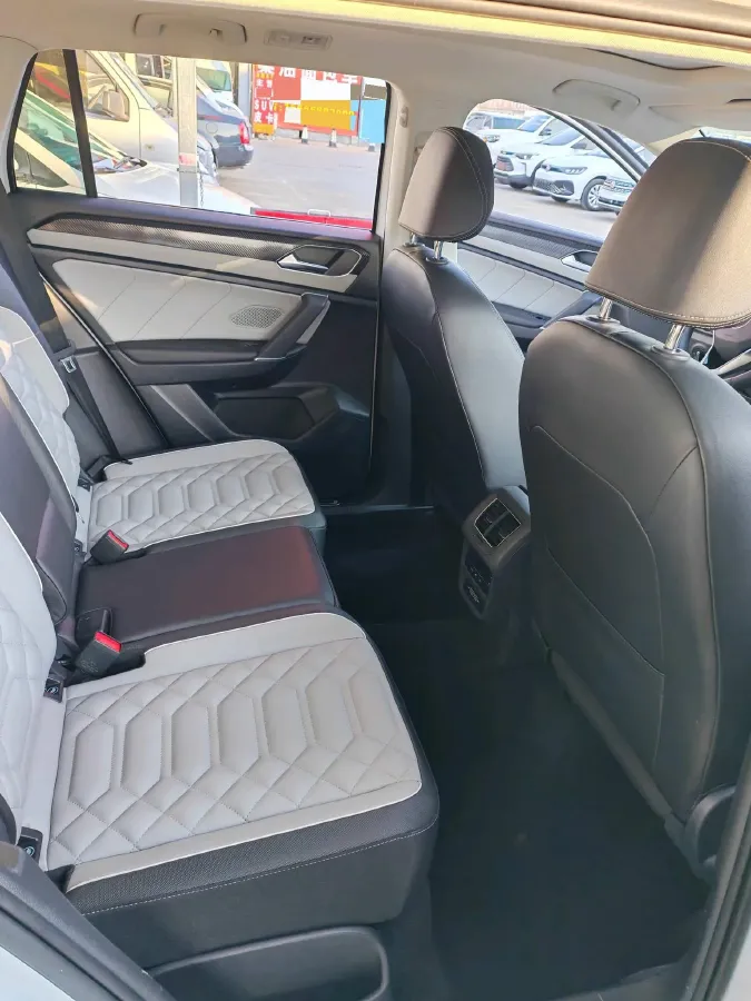 2023 Volkswagen Tayron 1.5T 160HP L4 7DCT,autocango,china used car exporter,china ev exporter,chinese used car exporter,chinese used ev exporter