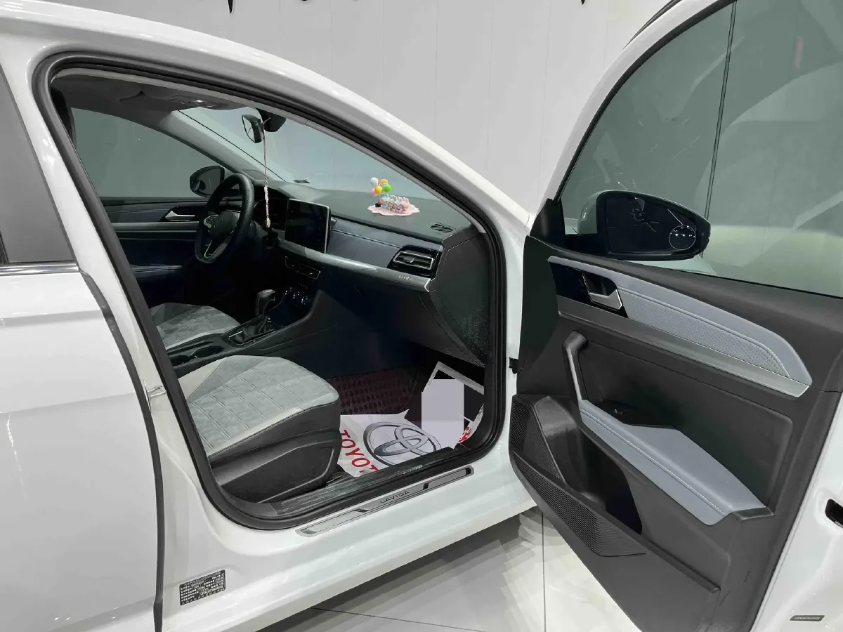 2023 Volkswagen Lavida 1.4T 150HP L4 7DCT,autocango,china used car exporter,china ev exporter,chinese used car exporter,chinese used ev exporter