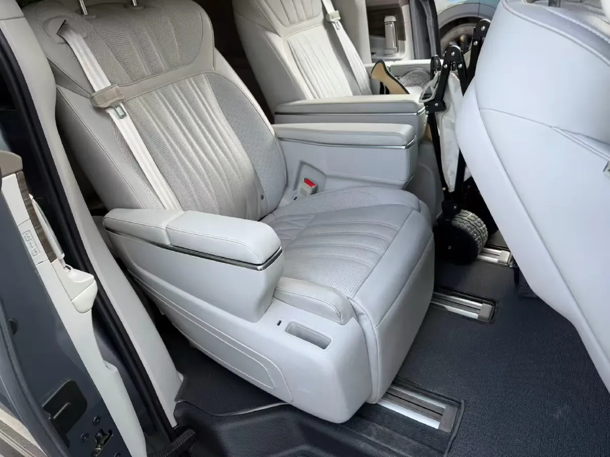 2022 Roewe iMAX8 BEV 90KWH,autocango,china used car exporter,china ev exporter,chinese used car exporter,chinese used ev exporter