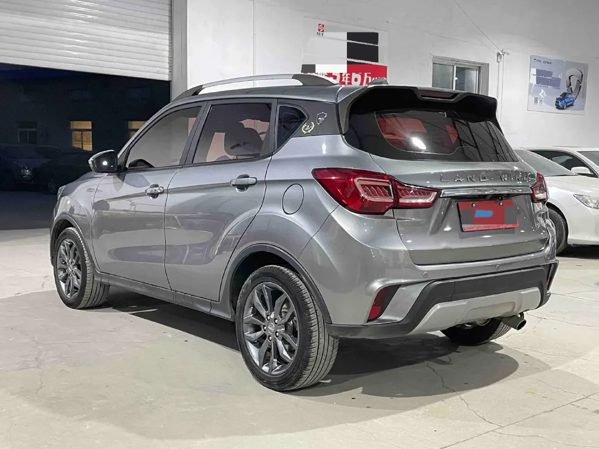 2017 Landwind X2 1.6L 125HP L4 5MT,autocango,china used car exporter,china ev exporter,chinese used car exporter,chinese used ev exporter