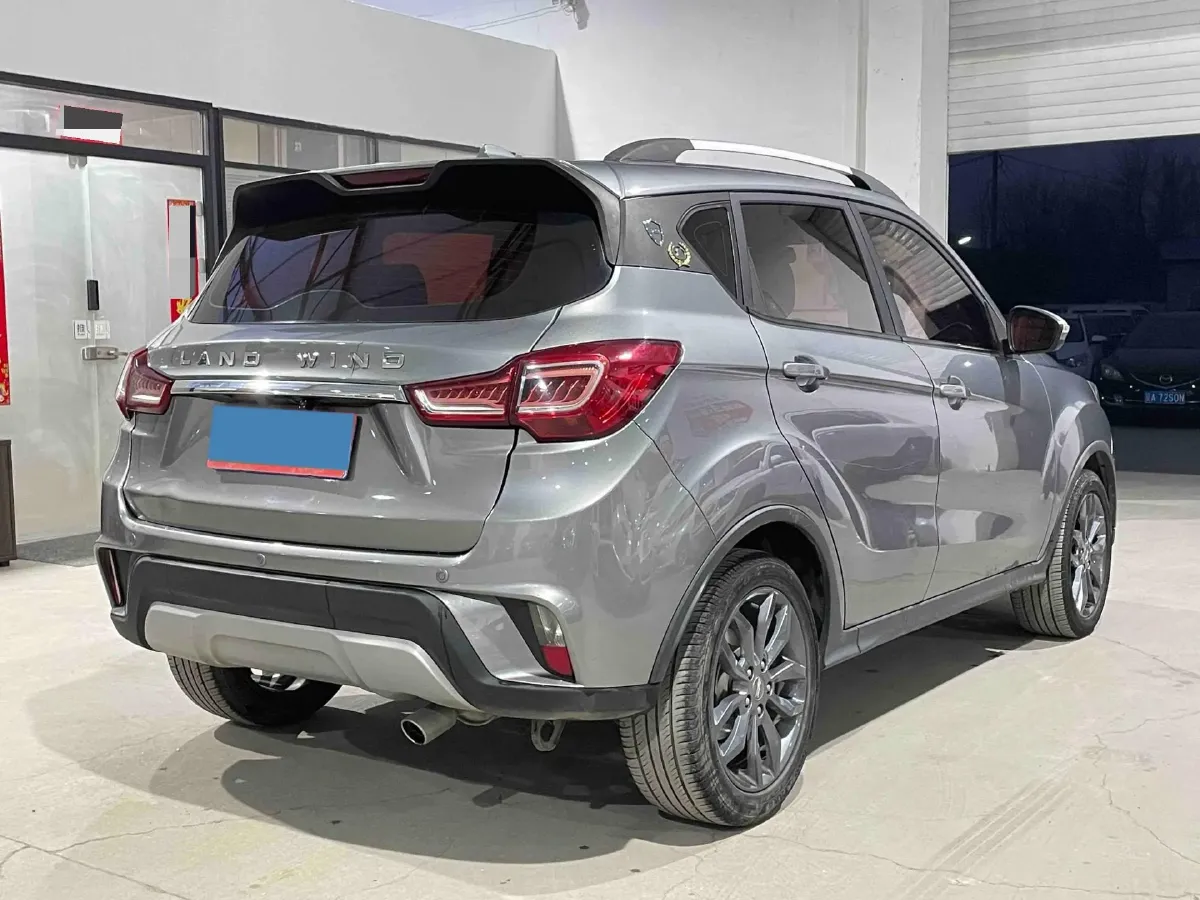 2017 Landwind X2 1.6L 125HP L4 5MT,autocango,china used car exporter,china ev exporter,chinese used car exporter,chinese used ev exporter