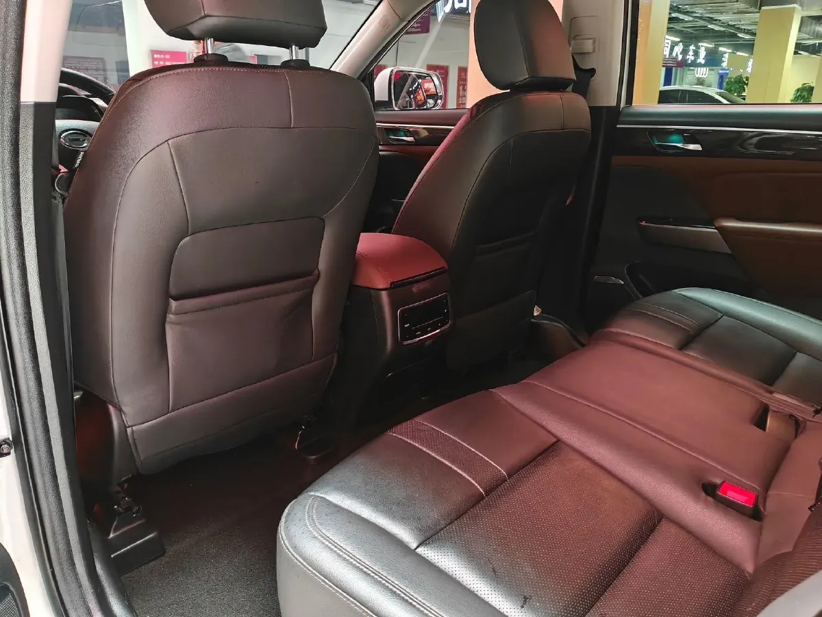 2017 GAC Trumpchi GS8 2.0T 201HP L4 6AT,autocango,china used car exporter,china ev exporter,chinese used car exporter,chinese used ev exporter