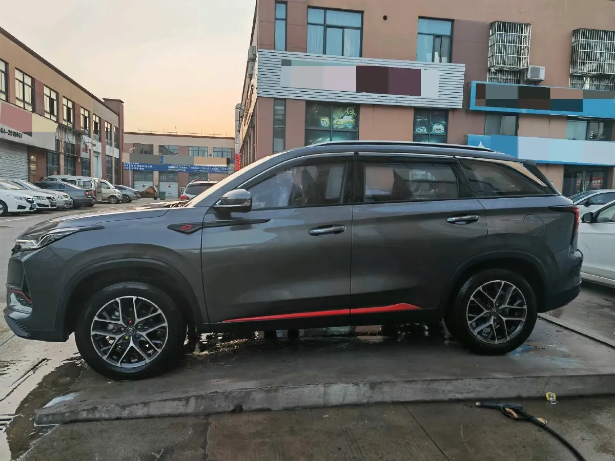 2022 ChangAn CS75 Plus 1.5T 178HP L4 6AT,autocango,china used car exporter,china ev exporter,chinese used car exporter,chinese used ev exporter