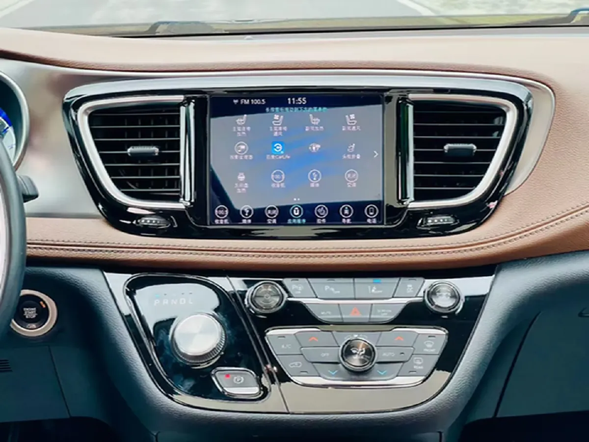 2017 Chrysler Pacifica 3.6L 279HP V6 9AT,autocango,china used car exporter,china ev exporter,chinese used car exporter,chinese used ev exporter