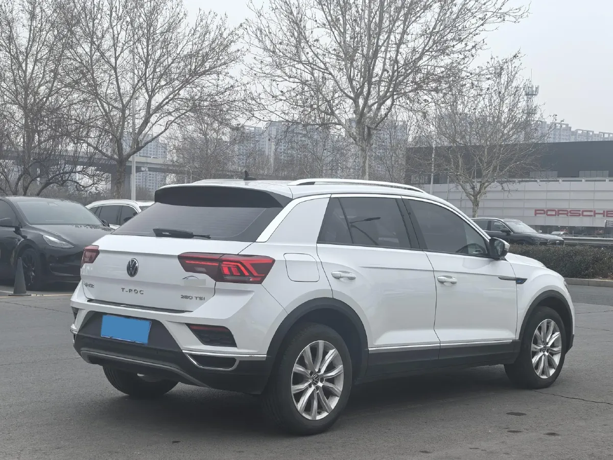 2021 Volkswagen T-Roc 1.4T 150HP L4 7DCT,autocango,china used car exporter,china ev exporter,chinese used car exporter,chinese used ev exporter