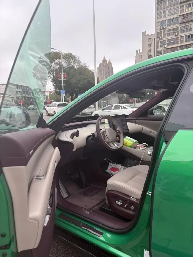 2025 MI YU7 BEV 101.7KWH,autocango,china used car exporter,china ev exporter,chinese used car exporter,chinese used ev exporter