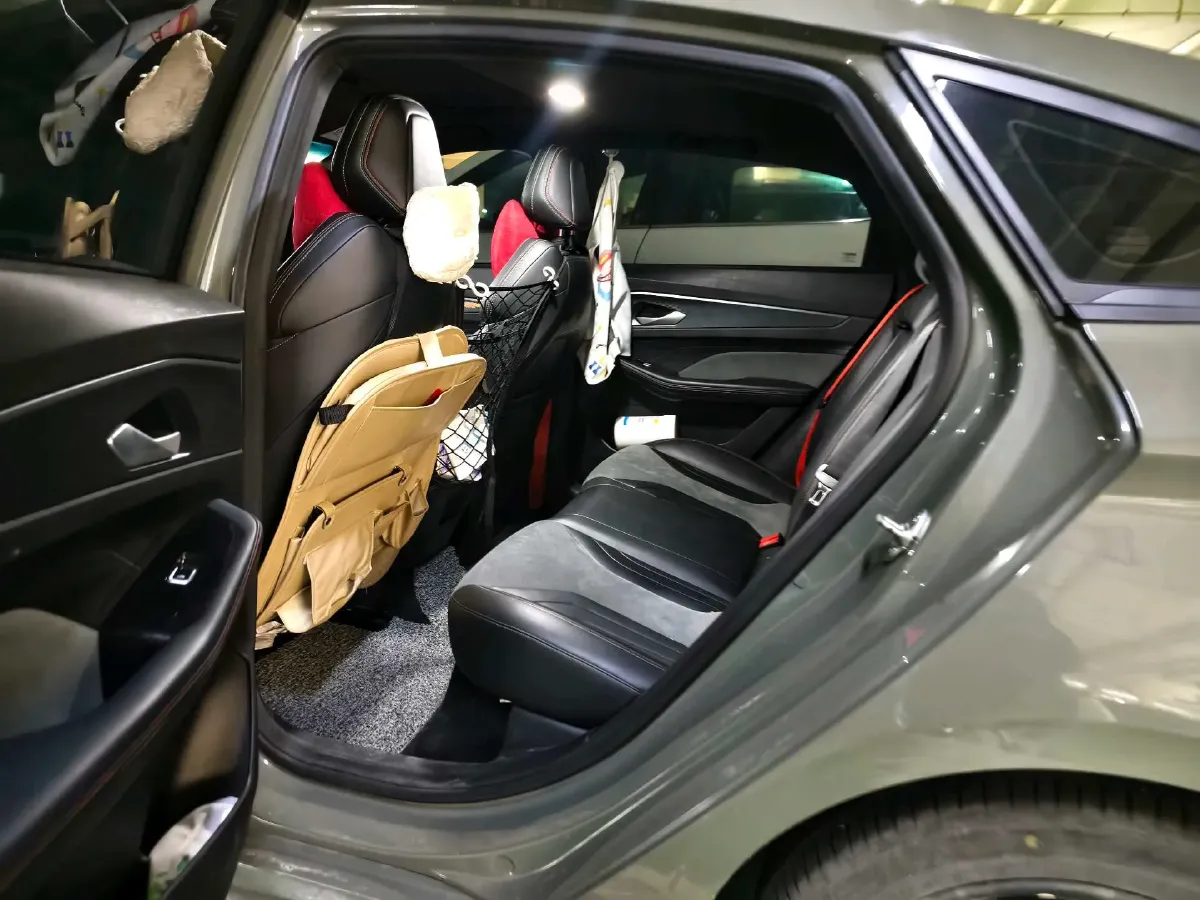 2022 Geely Binray 1.5T 181HP L4 7DCT,autocango,china used car exporter,china ev exporter,chinese used car exporter,chinese used ev exporter