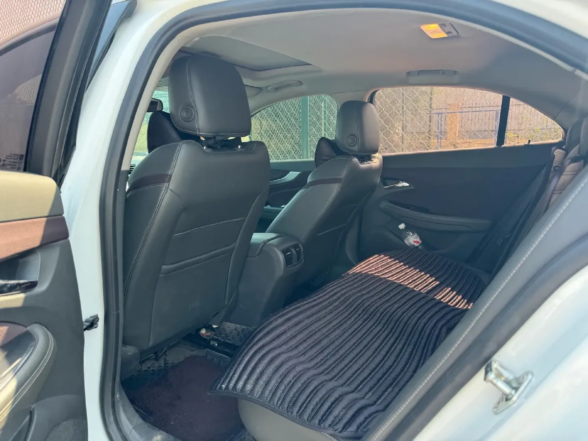 2018 Chevrolet Malibu 1.5T 170HP L4 6AT,autocango,china used car exporter,china ev exporter,chinese used car exporter,chinese used ev exporter