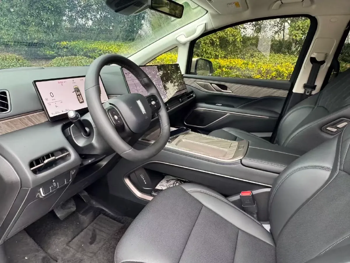 2025 WEY HighMountain 1.5T 170HP L4 4DHT PHEV,autocango,china used car exporter,china ev exporter,chinese used car exporter,chinese used ev exporter