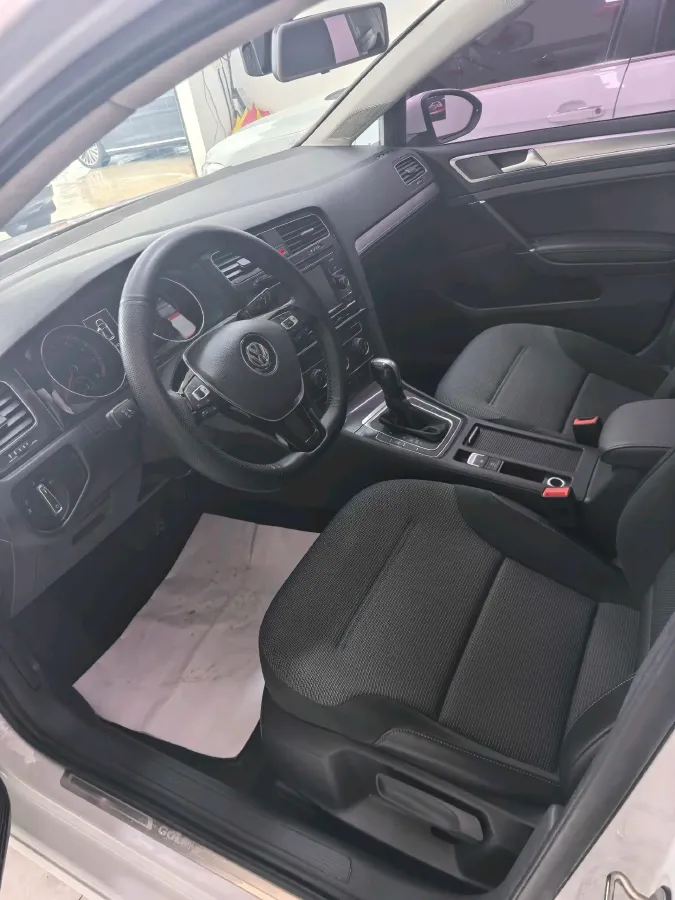 2018 Volkswagen Golf 1.4T 131HP L4 7DCT,autocango,china used car exporter,china ev exporter,chinese used car exporter,chinese used ev exporter