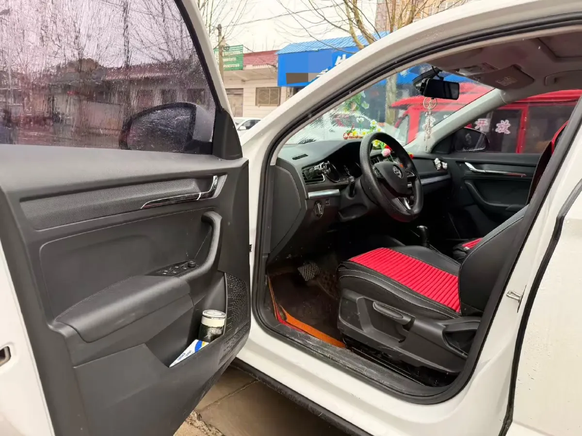 2024 Skoda Kamiq 1.5L 109HP L4 6AT,autocango,china used car exporter,china ev exporter,chinese used car exporter,chinese used ev exporter