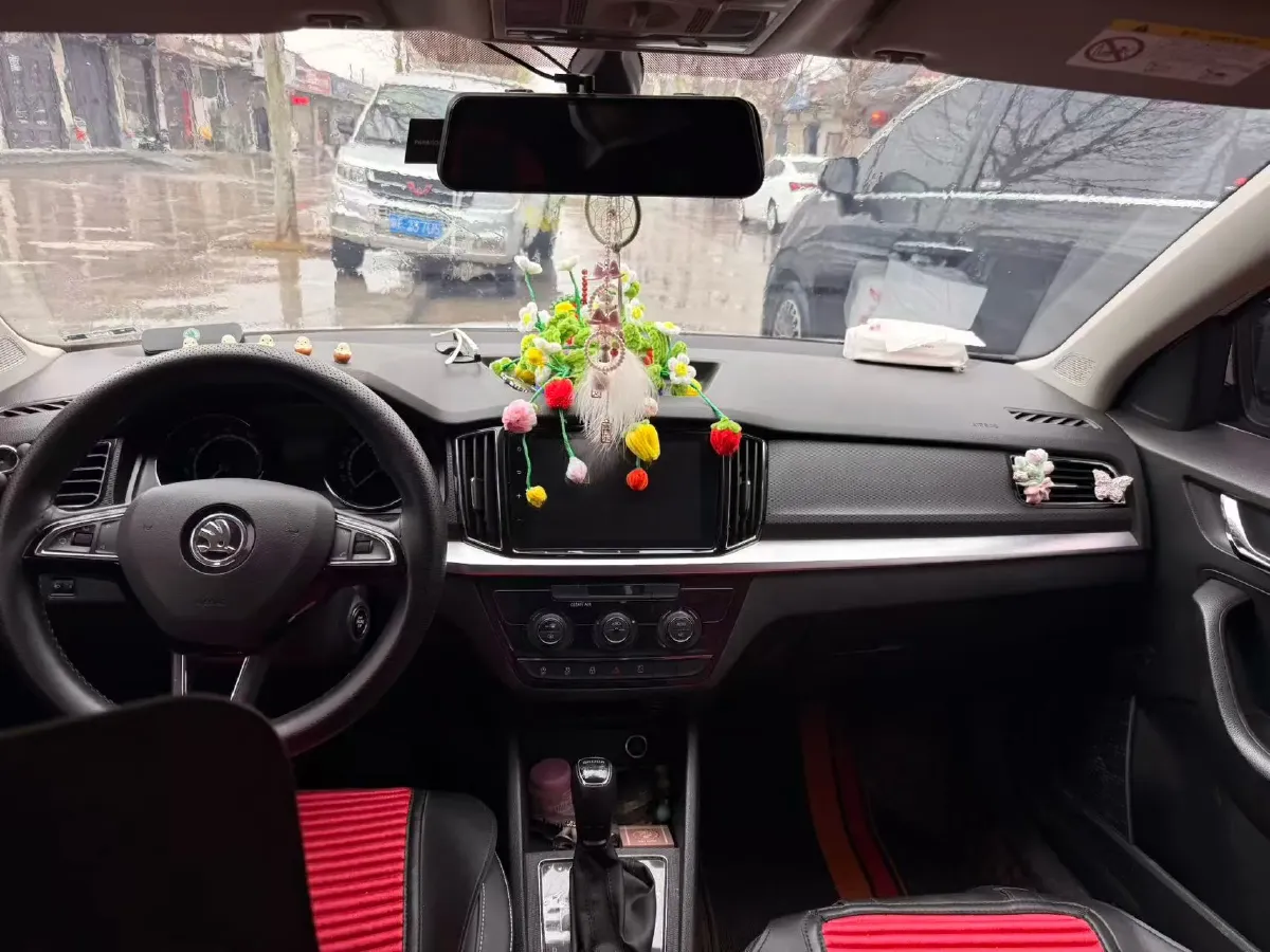 2024 Skoda Kamiq 1.5L 109HP L4 6AT,autocango,china used car exporter,china ev exporter,chinese used car exporter,chinese used ev exporter