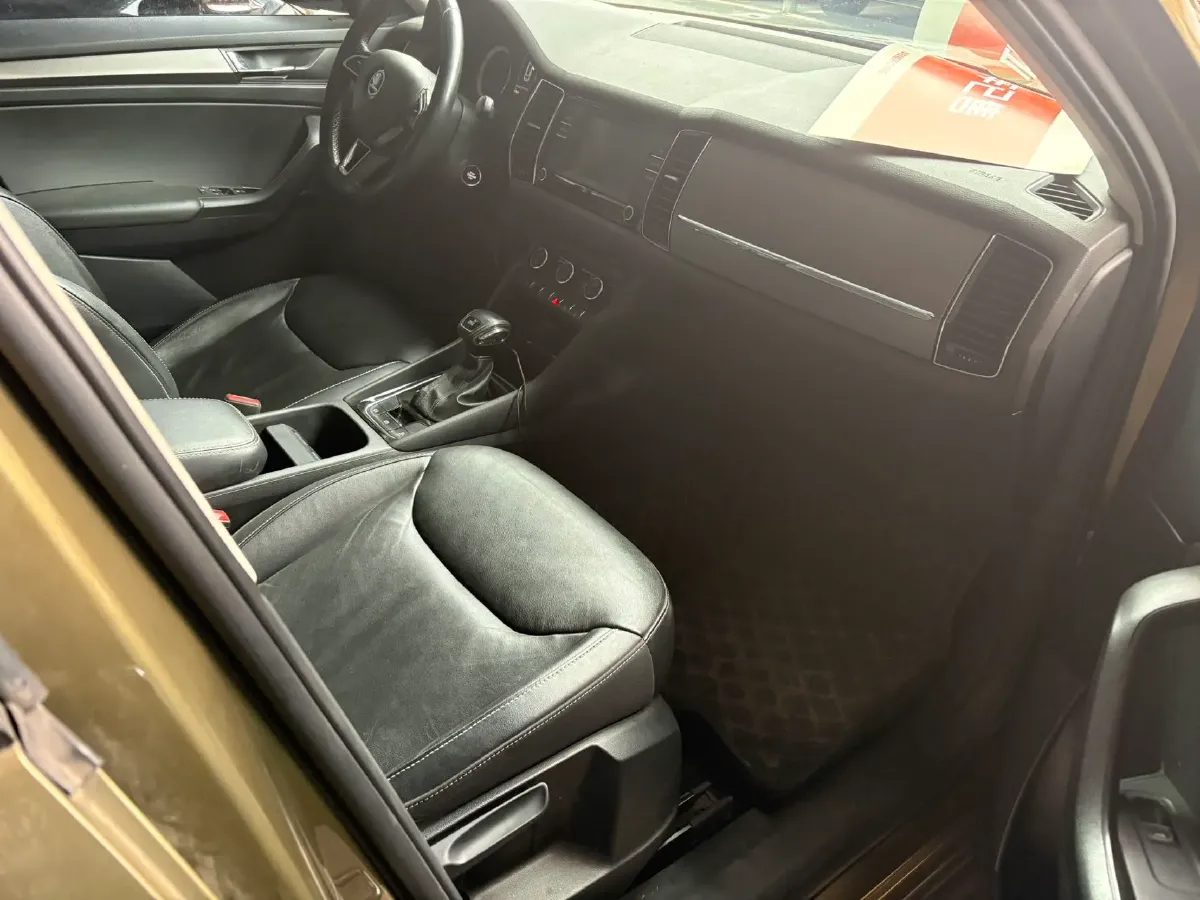 2017 Skoda Kodiak 1.8T 180HP L4 7DCT,autocango,china used car exporter,china ev exporter,chinese used car exporter,chinese used ev exporter