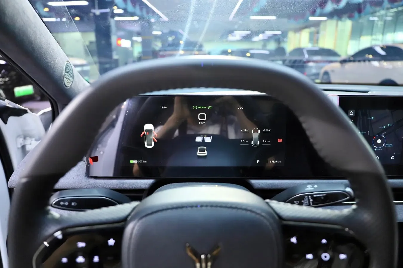 2023 Voyah ZhuiGuang BEV 108.73KWH,autocango,china used car exporter,china ev exporter,chinese used car exporter,chinese used ev exporter