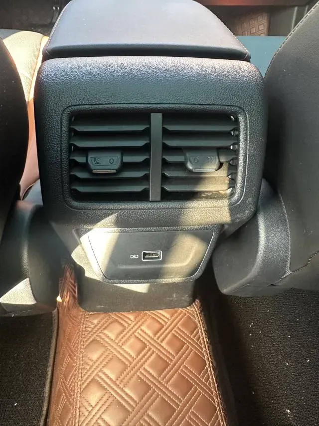 2022 Jetta VS7 1.4T 150HP L4 6AT,autocango,china used car exporter,china ev exporter,chinese used car exporter,chinese used ev exporter