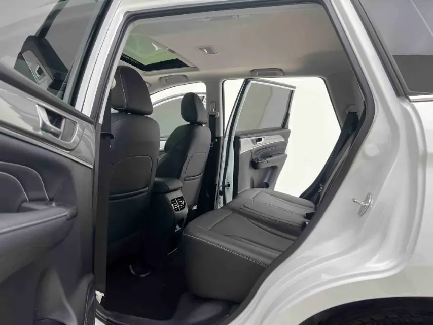 2023 Haval M6 1.5T 150HP L4 7DCT,autocango,china used car exporter,china ev exporter,chinese used car exporter,chinese used ev exporter