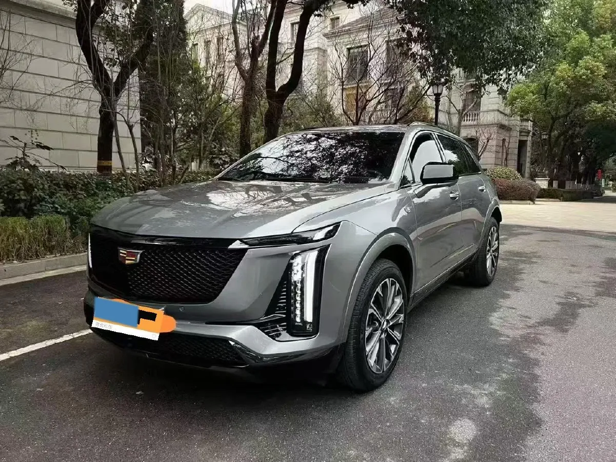 2025 Cadillac XT5 2.0T 237HP L4 9AT,autocango,china used car exporter,china ev exporter,chinese used car exporter,chinese used ev exporter