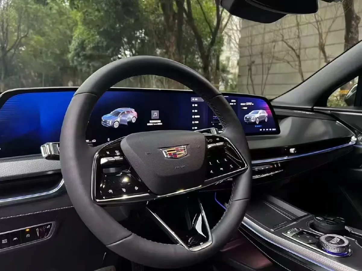 2025 Cadillac XT5 2.0T 237HP L4 9AT,autocango,china used car exporter,china ev exporter,chinese used car exporter,chinese used ev exporter