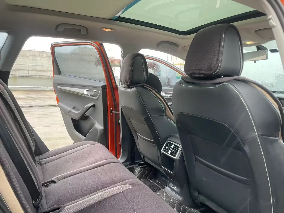 2019 Skoda Karoq 1.4T 150HP L4 7DCT,autocango,china used car exporter,china ev exporter,chinese used car exporter,chinese used ev exporter