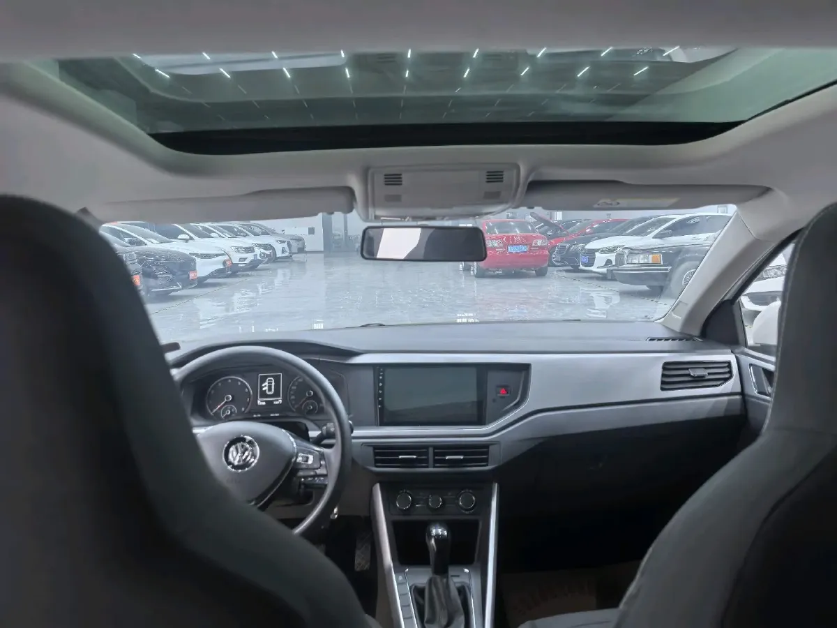 2019 Volkswagen Polo 1.5L 113HP L4 6AT,autocango,china used car exporter,china ev exporter,chinese used car exporter,chinese used ev exporter