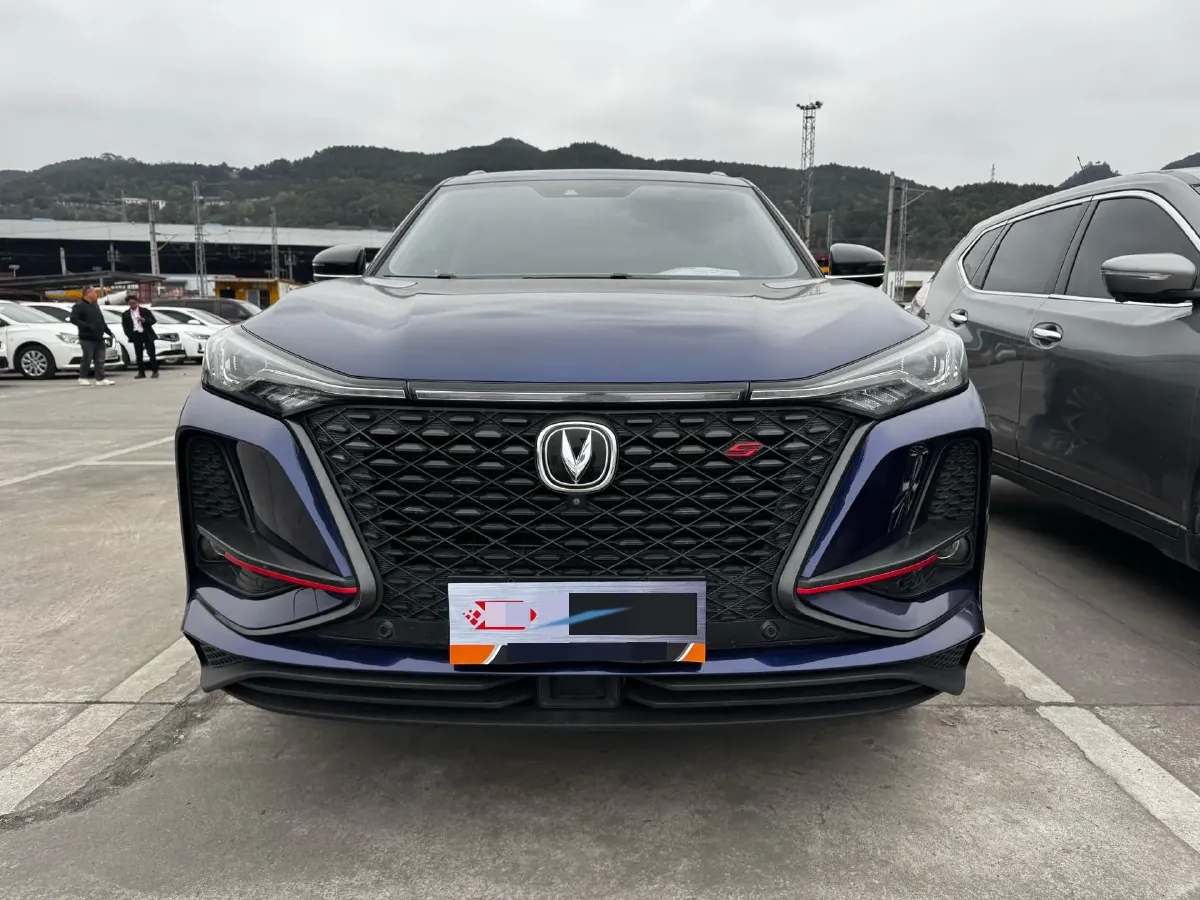 2020 ChangAn CS75 Plus 2.0T 233HP L4 8AT,autocango,china used car exporter,china ev exporter,chinese used car exporter,chinese used ev exporter