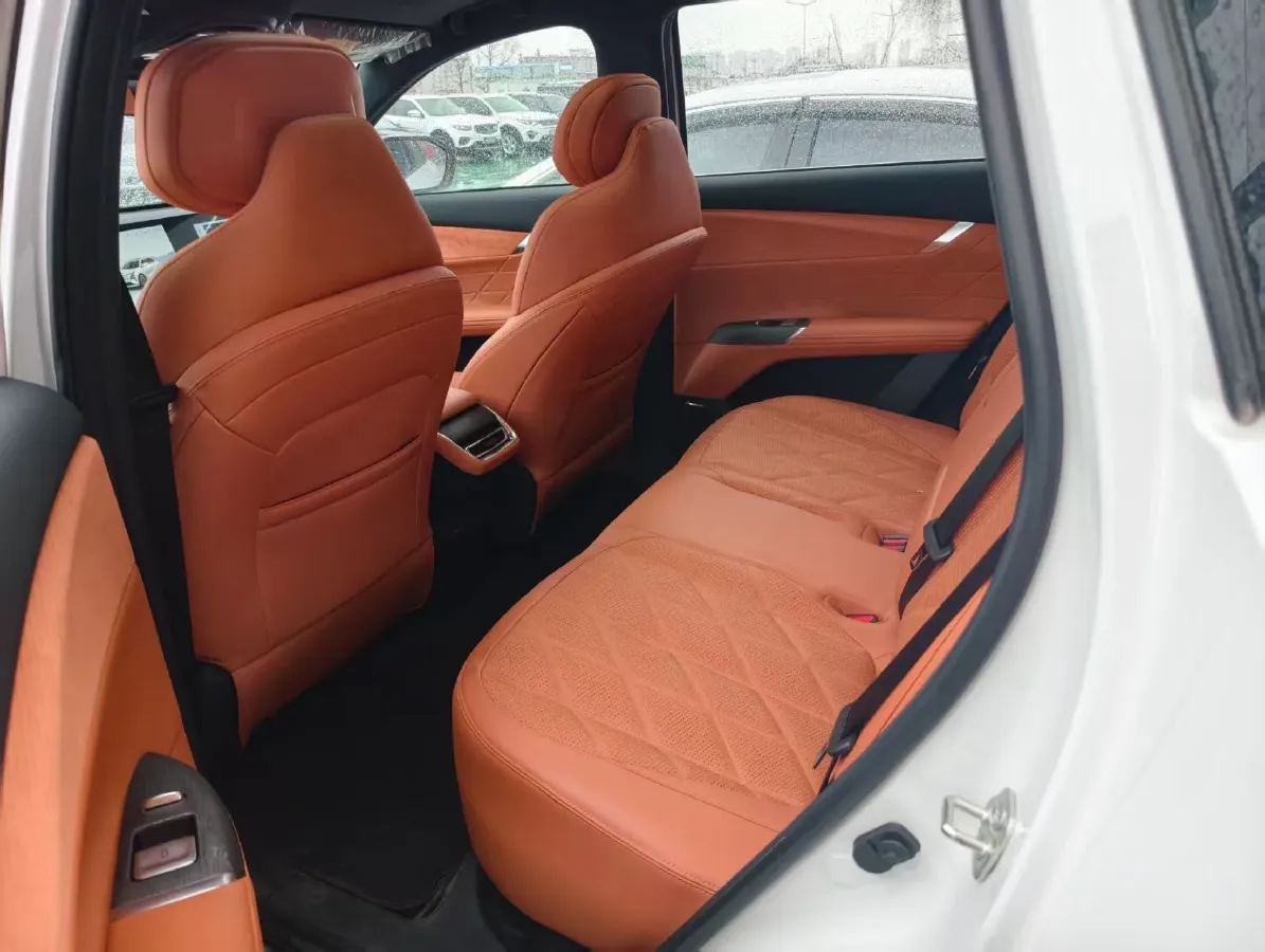 2025 ChangAn CS75 Plus 2.0T 233HP L4 8AT,autocango,china used car exporter,china ev exporter,chinese used car exporter,chinese used ev exporter