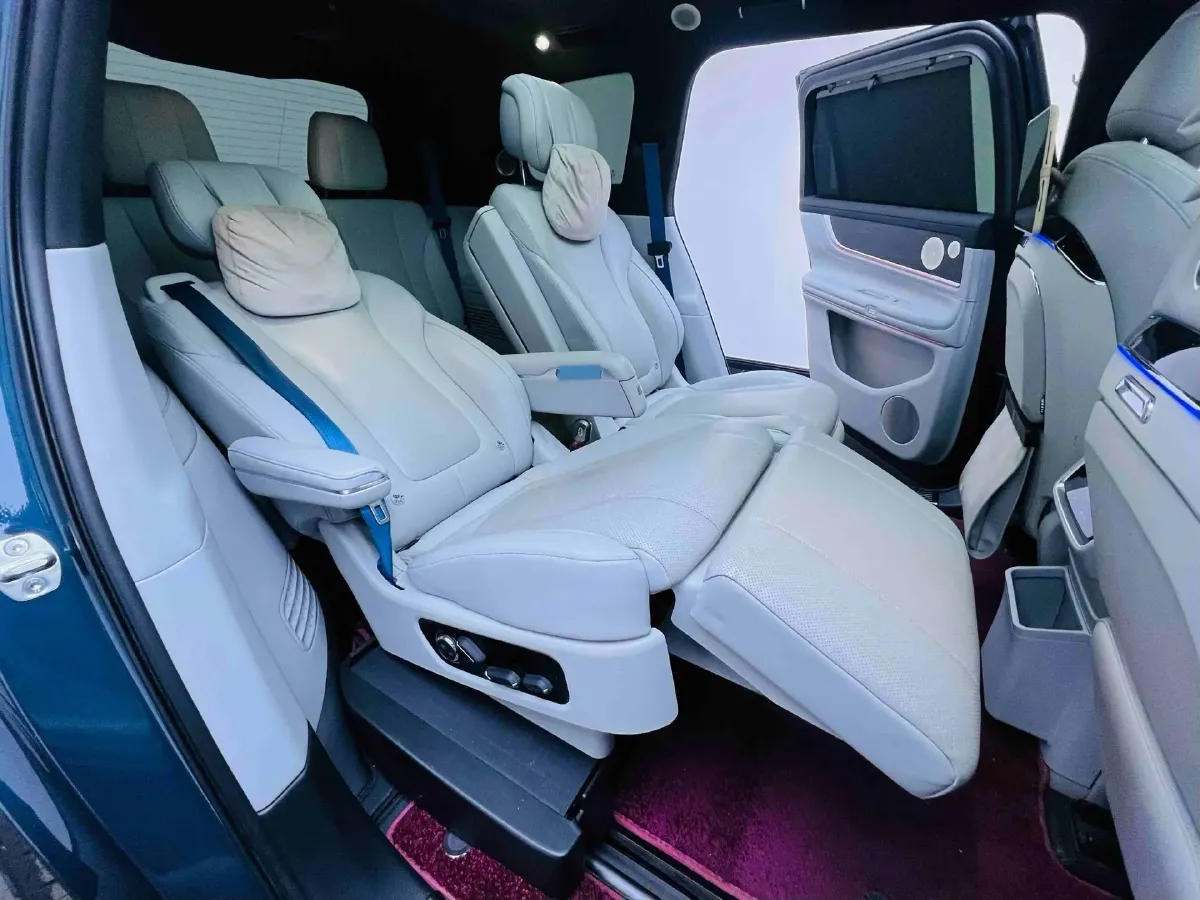 2024 AITO AITO M9 1.5T 152HP L4 REEV 42KWH,autocango,china used car exporter,china ev exporter,chinese used car exporter,chinese used ev exporter