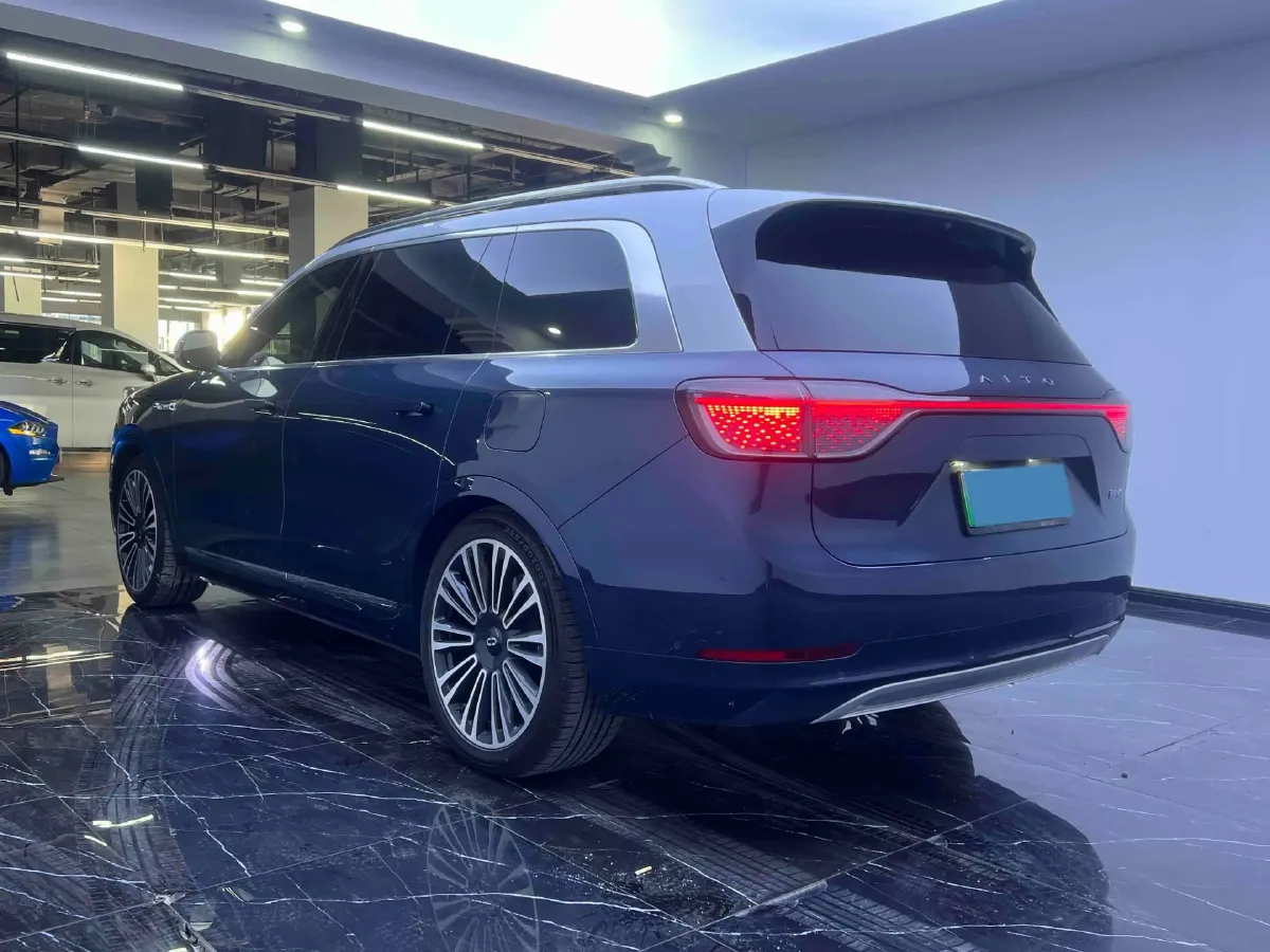 2024 AITO AITO M9 1.5T 152HP L4 REEV 42KWH,autocango,china used car exporter,china ev exporter,chinese used car exporter,chinese used ev exporter