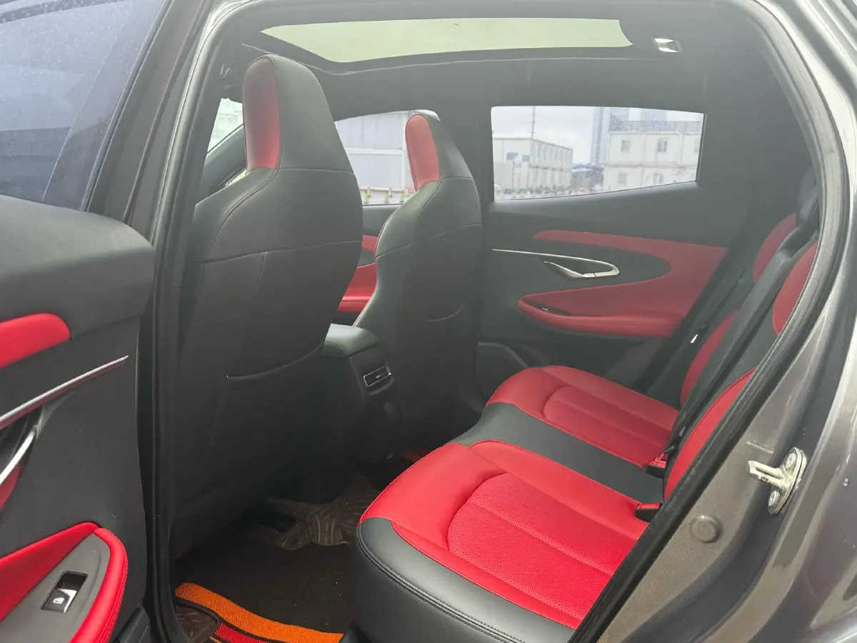 2020 ChangAn UNI-T 1.5T 180HP L4 7DCT,autocango,china used car exporter,china ev exporter,chinese used car exporter,chinese used ev exporter